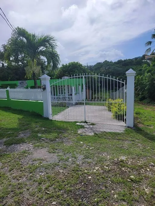 Сasa de vacaciones Dane Tropical Cottage Gros Islet