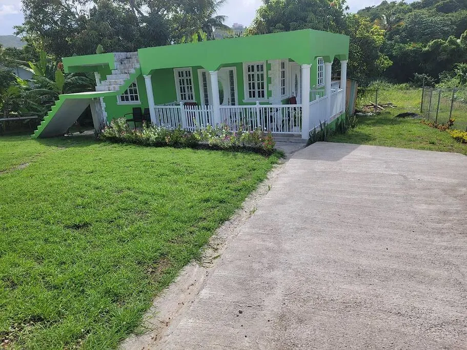 Dane Tropical Cottage Gros Islet